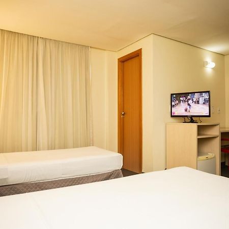 Отель Ibis Styles Belem Batista Campos Экстерьер фото