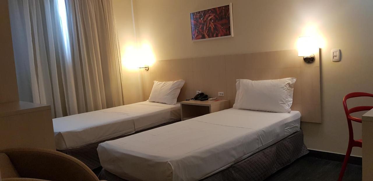 Отель Ibis Styles Belem Batista Campos Экстерьер фото