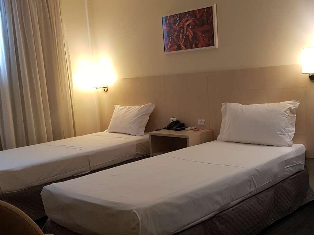 Отель Ibis Styles Belem Batista Campos Экстерьер фото