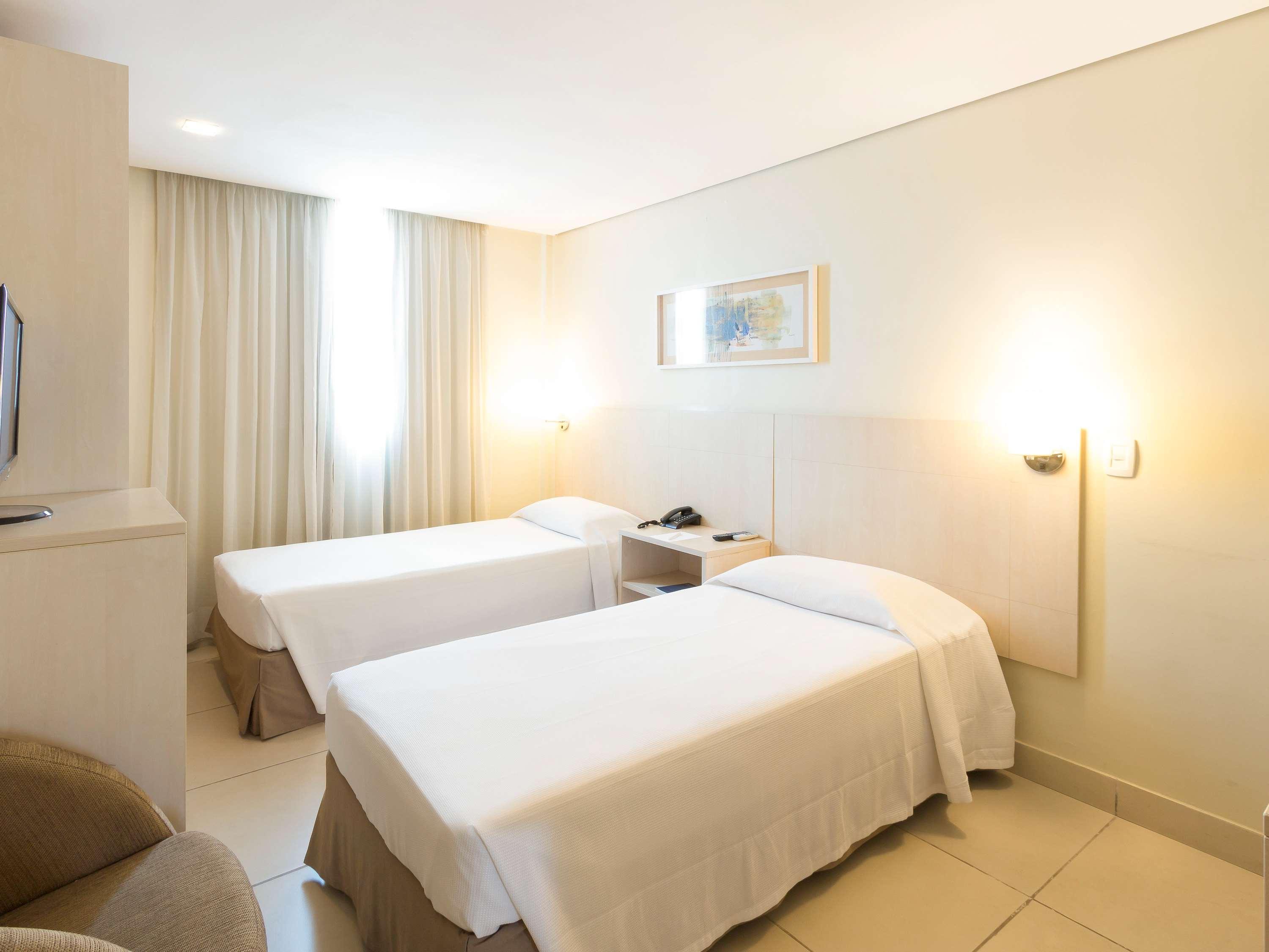 Отель Ibis Styles Belem Batista Campos Экстерьер фото