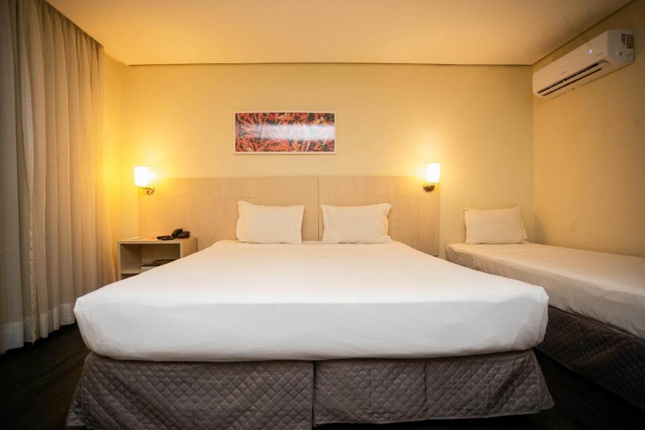 Отель Ibis Styles Belem Batista Campos Экстерьер фото