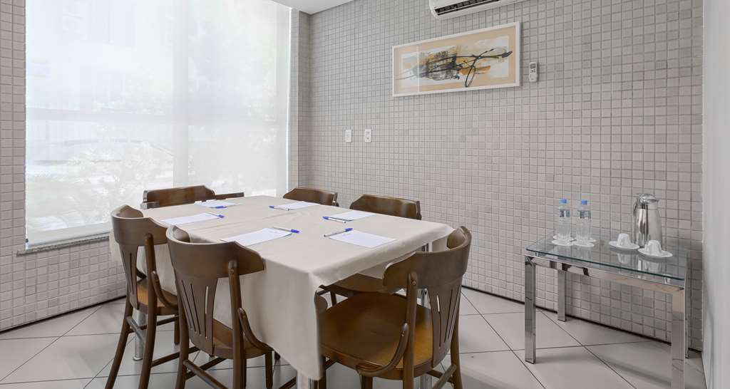 Отель Ibis Styles Belem Batista Campos Экстерьер фото